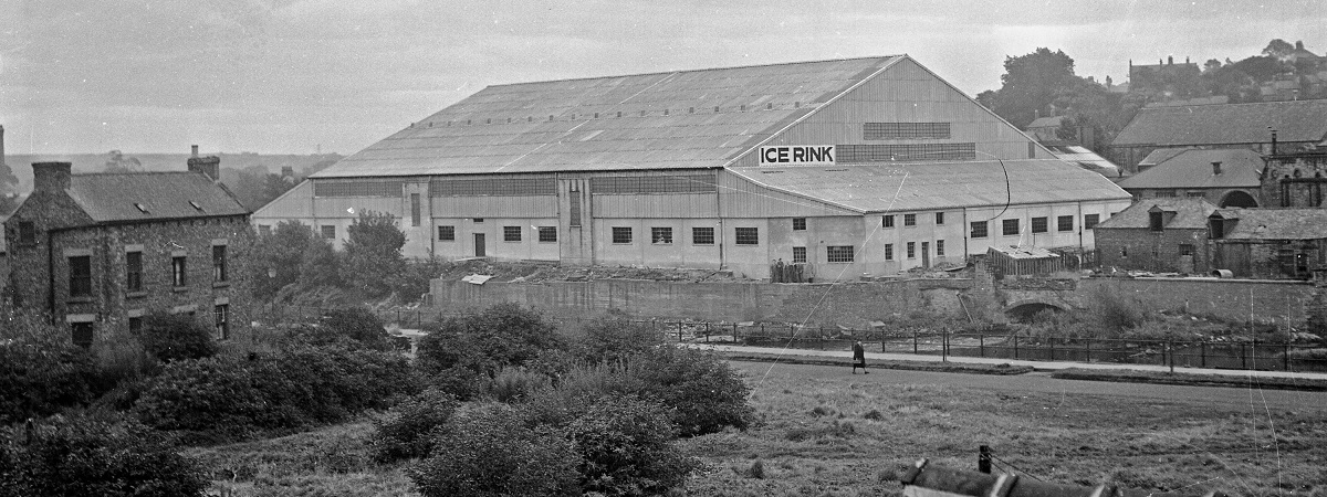 A black and white image of Durham Ice Rink from 1947.