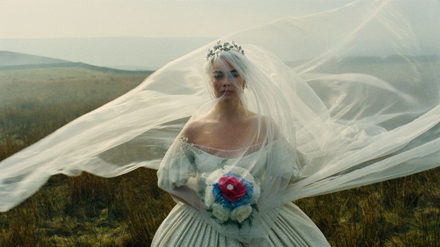Margot Robbie in Wuthering Heights