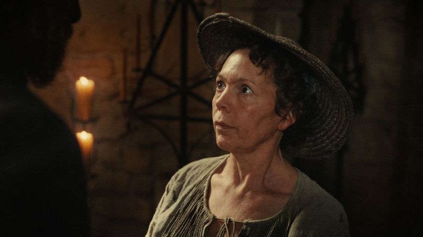 Olivia Colman in Wicker
