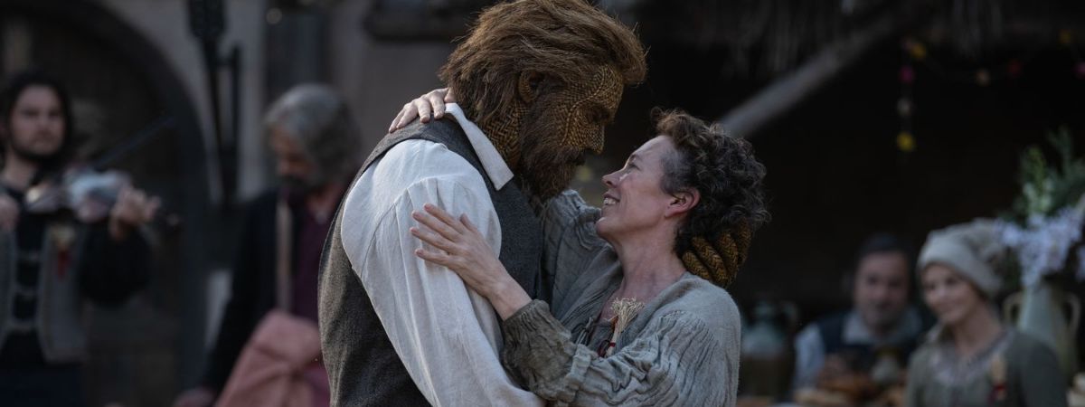 Olivia Coleman and Alexander Skarsgård in Wicker